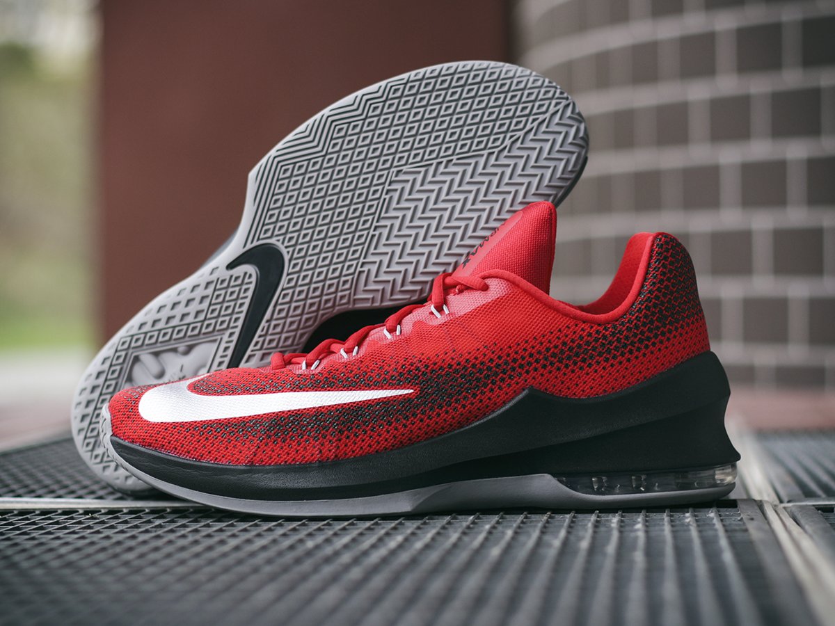 Basketmaniapl's tweet photo. Obuwie koszykarskie Nike Air Max Infuriate Low zapewniające dynamikę na parkiecie w super cenie 229 zł. Sprawdź: https://t.co/YN3h4xpYEw https://t.co/ydxGieN1IE