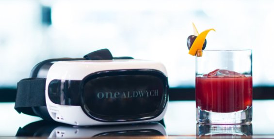 BlackBookMedia_'s tweet photo. The First Virtual Reality Cocktail? Report from London’s One Aldwych #london #cocktails #VirtualReality 
https://t.co/YLHqAEcsph https://t.co/EBfZB6hVBI