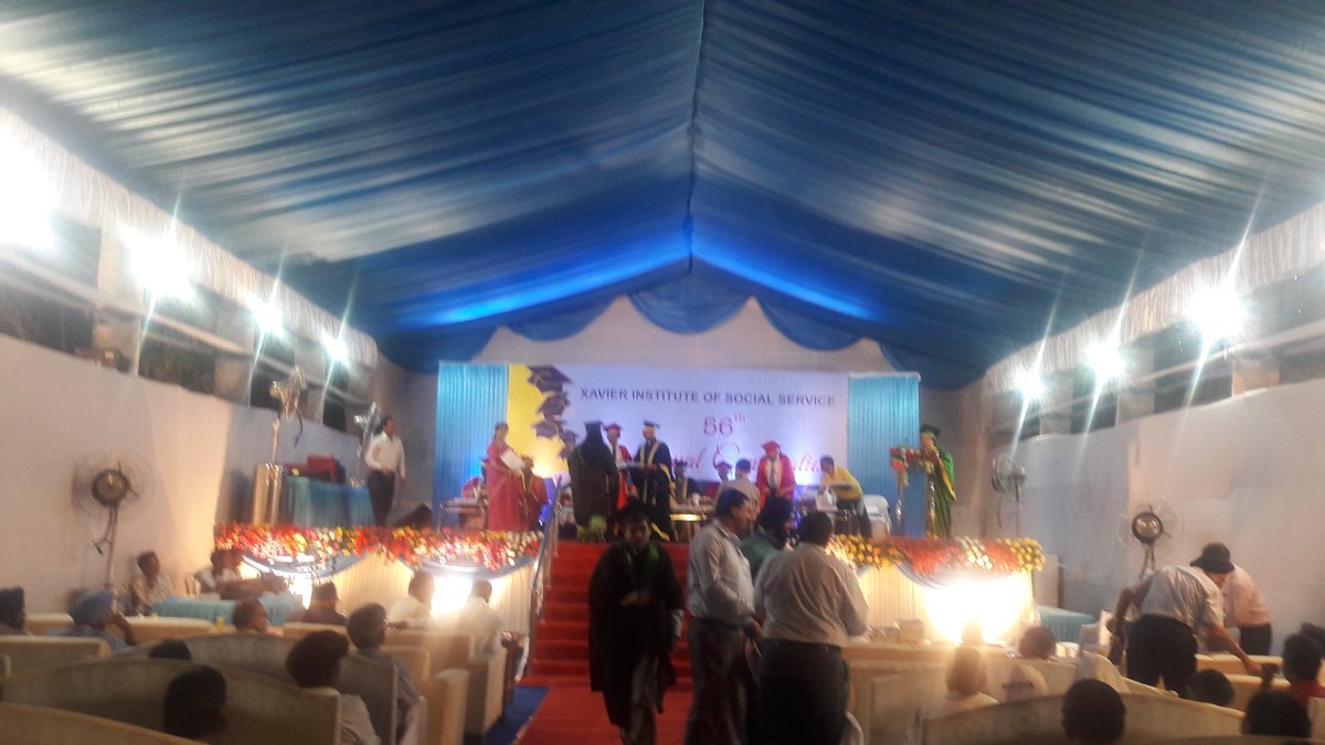 XISSObscura's tweet photo. Students from the Deptt of IT next up in line for collecting their degrees
#56thConvocation
#Batch2015_17
#XISSObscura
#XISSRanchi https://t.co/kIS6AeaX7t