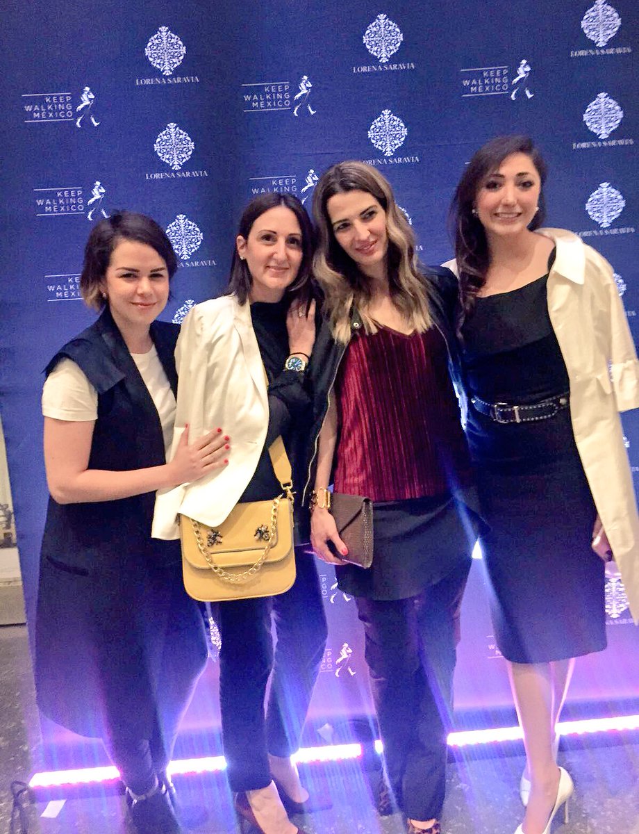 ZairaMarino1's tweet photo. Fashion squad 👊🏻💥 Celebrando con @lorena_saravia 🎉 #Keepwaking
@paularendon @shulaatri @alinebortoloti https://t.co/rOzpZf6LhA