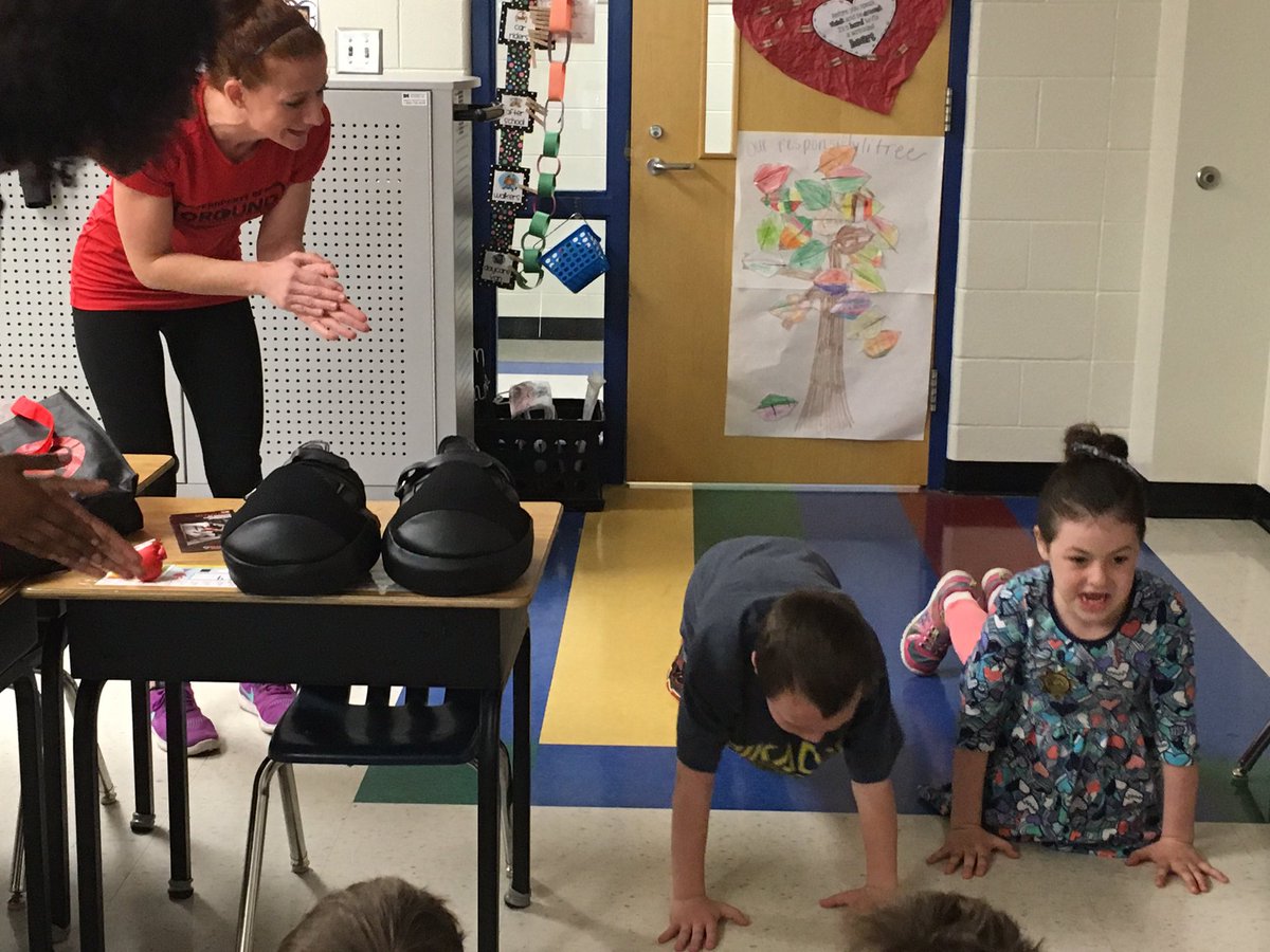 mcarter4409's tweet image. Career Day! @RhondaRRhodes @TaylorsElem #9rounds