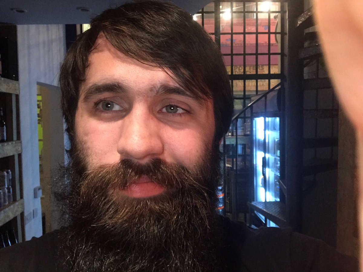 RobertosDigbeth's tweet photo. congratulations to @DatabaseKing for being our 10,000th customer!!!!#legend #winner #databaseking #russell #sickbeard https://t.co/80ZVKkhgEj