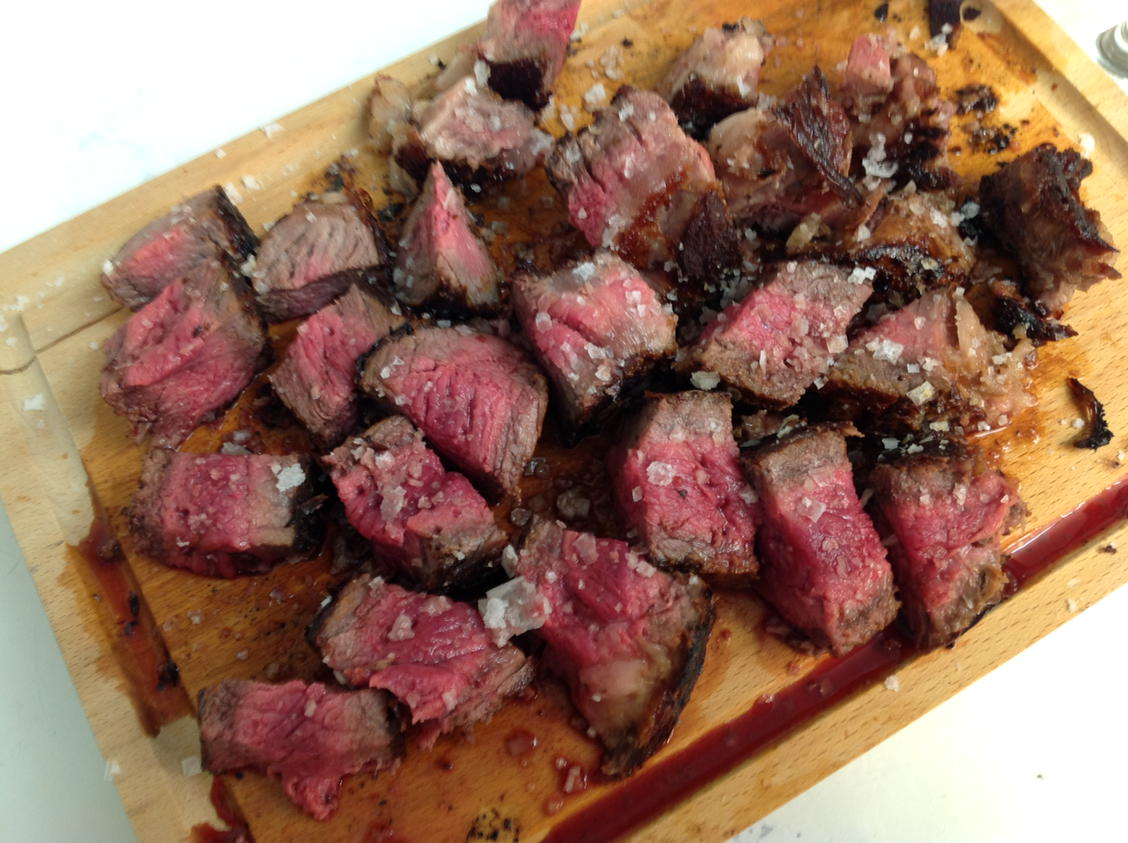 carrilleros's tweet photo. Chuleton añojo https://t.co/4OGolBtU8S