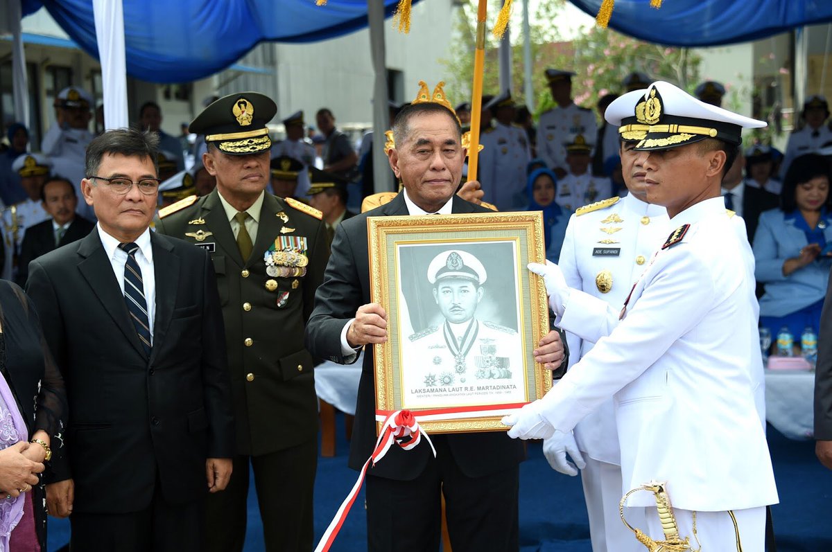 ryamizard_r's tweet image. Peresmian KRI Raden Eddy (RE) Martadinata-331 di Dermaga Pondok Dayung TNI AL, Jakarta Utara, Jumat (7/4/2017).