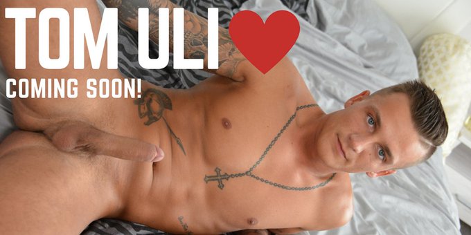 Coming soon - a new scene with Tom Uli - who gets hotter by the day!! #Twinks #gayporn #gay https://t