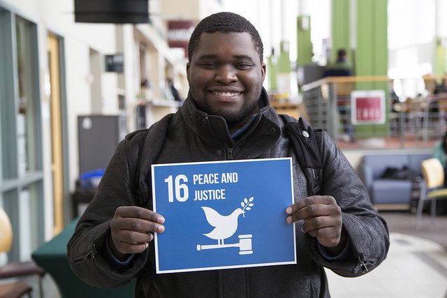 SheaMoisture's tweet photo. CEO, Richelieu Dennis and CCO, Emmet Dennis, will be speaking at @BabsonSocInn on April 8. #BuildGlobal #GlobalGoals https://t.co/K9sBs6bSR0 https://t.co/VNmalZE1nR