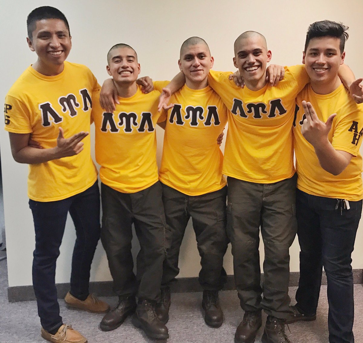 LULGMU's tweet photo. Alpha Delta's SP17, Lambda Line: H. #1 Alberto Israel Morales, H. #2 Juan Carlos Lopez-Flores, H. #3 Aaron Antonio Escobar. LUPS neos! #ΛΥΛ https://t.co/4nAtz5VGCY