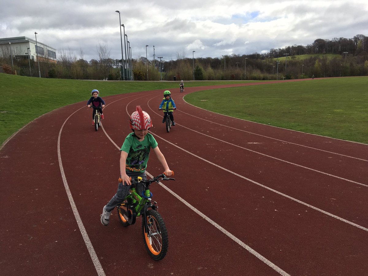 ActiveClacks's tweet photo. Bikeability Start did a cycle ride around @LornshillCSH today🚲  On Monday some of us couldn't ride a bike now there is no stopping us 🚴 https://t.co/p7ImEgPDfZ