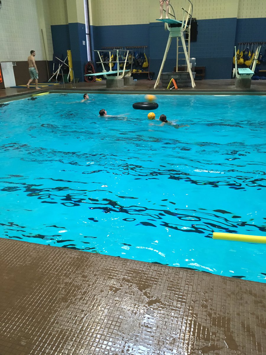 SAACJCU's tweet photo. water polo in the pool! https://t.co/o9fCFqb2fw