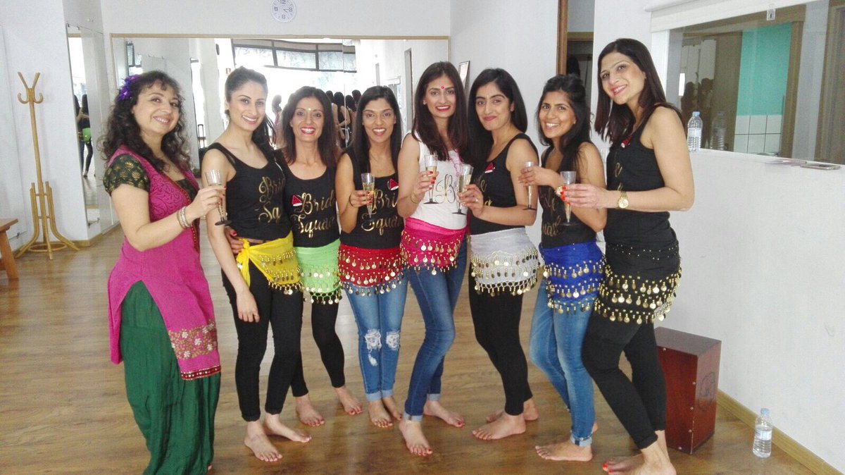 TheSpainEventT's tweet photo. #bollywood #Valencia #HenDo @thespainevent https://t.co/jcjliJX5CU