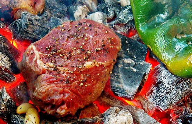 This form of grilling is as old as humankind itself: grilling in the embers goo.gl/GP3v6K #BBQ