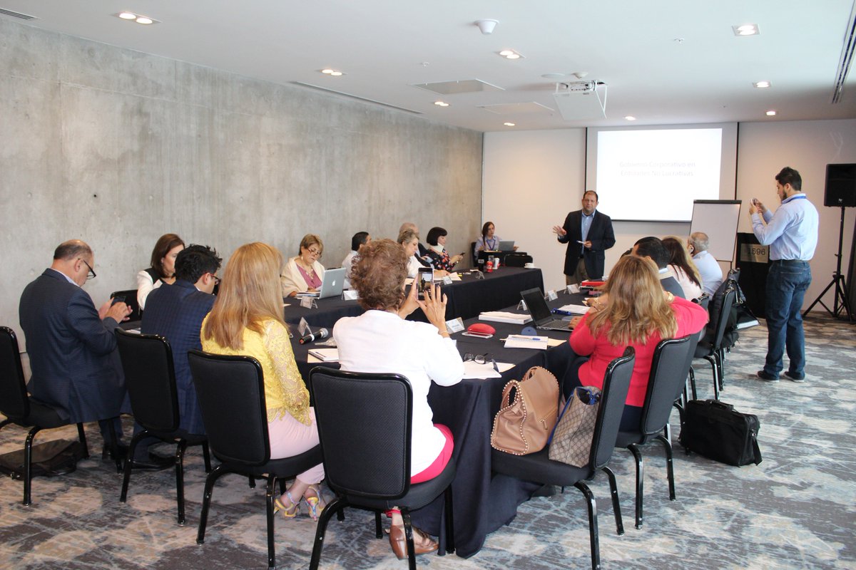 ConajapOficial's tweet photo. Iniciamos los trabajos de este día en la XVII Reunión #Conajap desde Monterey, N.L., "Gobierno Corporativo" a cargo de Luis de Garate Pérez https://t.co/ZfWPutOl8u
