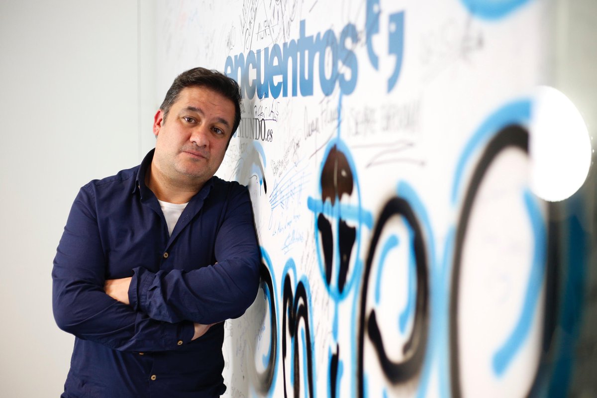 EncuentrosEM's tweet photo. Ya estamos con @secundelarosa hablando de @HermanoModerno Sigue el chat en: https://t.co/CvFKJAvj0M https://t.co/6kzP4UOvKk