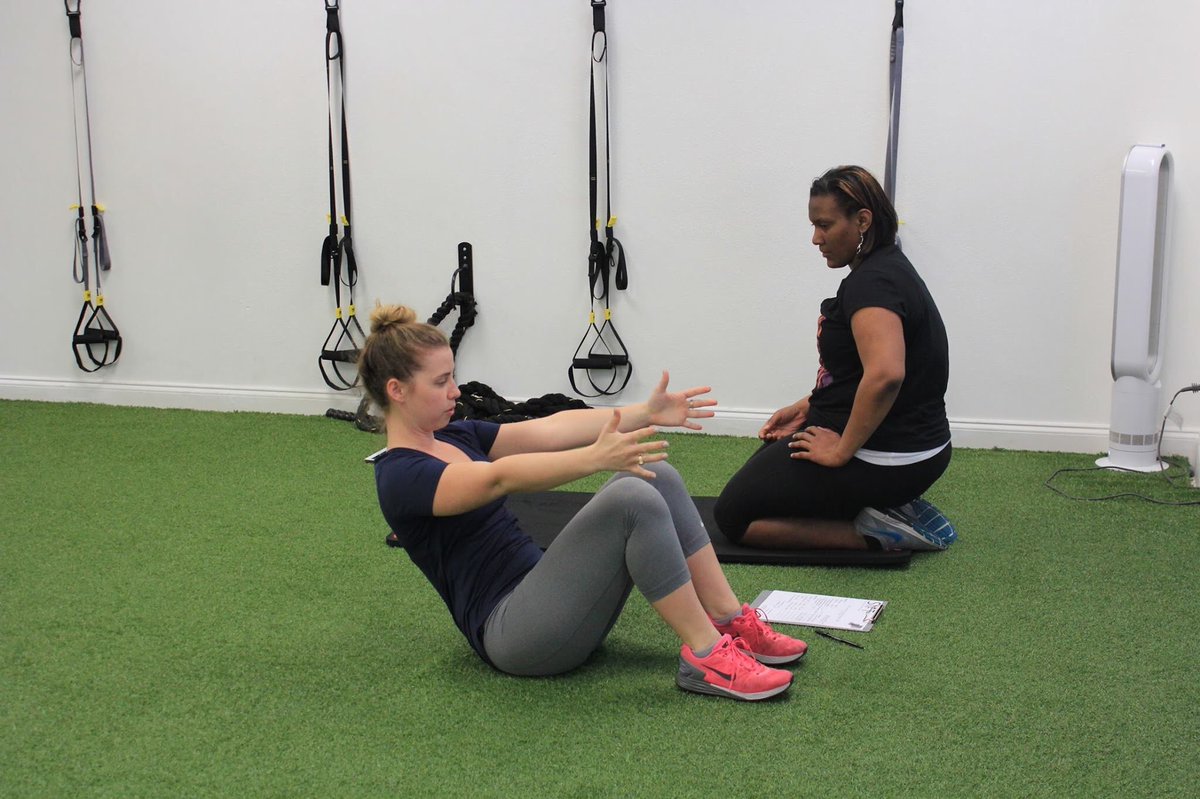 SIFTclinic's tweet photo. A strong core will improve your technique, strength and stamina, and complement everything you do 🙌 #SIFTfamily https://t.co/QzR3yK0ekE https://t.co/n49M7Tweyh