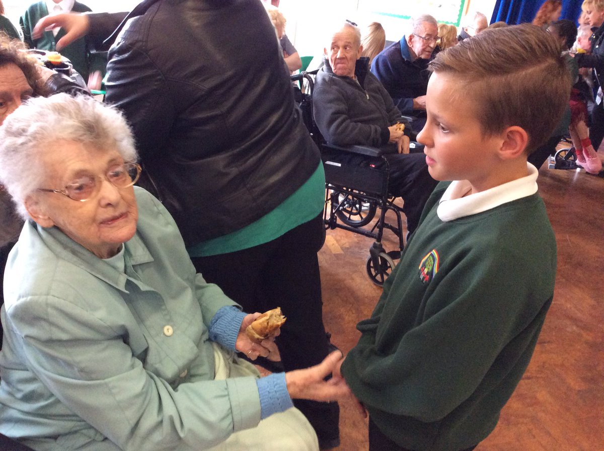 DeltaTheParks's tweet photo. 💚💚Our @TheParksY5class were absolutely today when residents from the care home visited. What a special afternoon. So proud💚💚 https://t.co/E4n66UjZXg