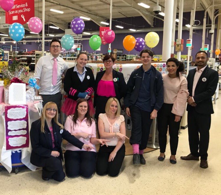 Turning Bromley pink to raise money for <a href="/royalmarsden/">The Royal Marsden Cancer Charity</a> #EmmasChallenge <a href="/jonny_mcq/">Jonny_mcq</a> <a href="/tesconews/">Tesco News</a>