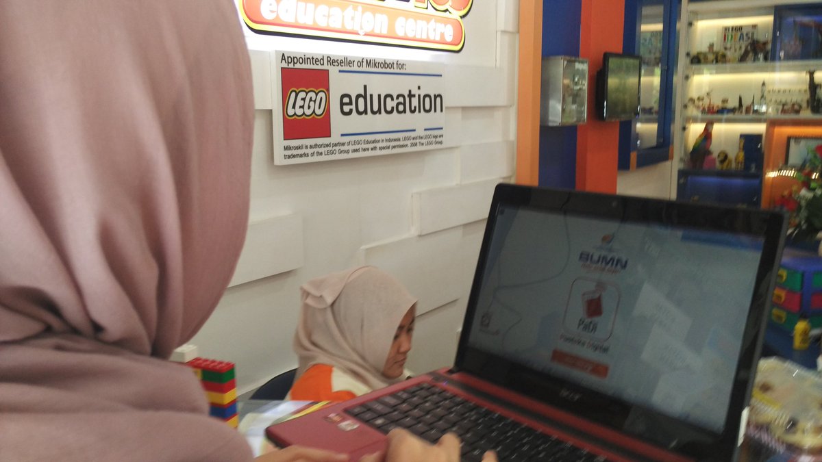 ompay62's tweet photo. Kunikmati PADI sesuka hati..., hingga kulupa Dimana kekasih..?
Maaf ya  ....! @Synergy_Telkom #PADITREG2 #witeljakut #bumnhadiruntuknegeri https://t.co/OEIHCNwOKf
