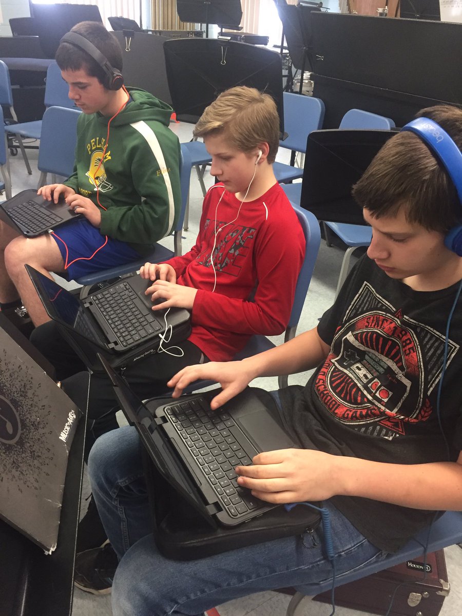 ATubaToothpaste's tweet photo. What do band kids do during SBAC testing week? Compose ringtones with Beepbox! #inspiringsucess #connecttoPSD #allaboutthelove #oldschool https://t.co/1GN2Ho4d2R