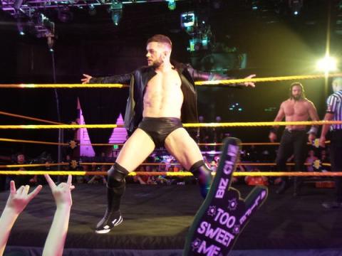 FinnBalorWrest's tweet photo. Me retirare de las luchas por una semana, el balor club y ha tenido suficiente volveré la semana entrante, the Demon King volverá por ustede https://t.co/RGA0qnbCWG