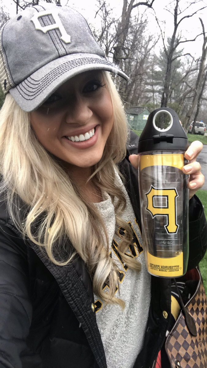 VentureALaMode's tweet photo. Weather cancelled Boston trip to Fenway so, see you at PNC, @Pirates. And yes, that is snow on my hat. 🤷🏼‍♀️❄️⚾️💛 #AllWeatherFan #HomeOpener https://t.co/MbAq7Jp0Uf