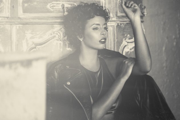 Listen to <a href="/raquelsofia/">Raquel Sofía</a>'s new single "Ron de Azúcar" (exclusive) blbrd.cm/2wq1Kq