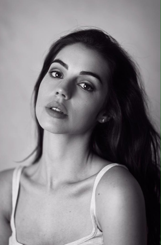 cherche_rpg_kof's tweet photo. • Adeline Kane
• Shana
• 19 ans
• Pan
• Australienne 

Compte: @rpwithsha https://t.co/IKi6WpBp3U