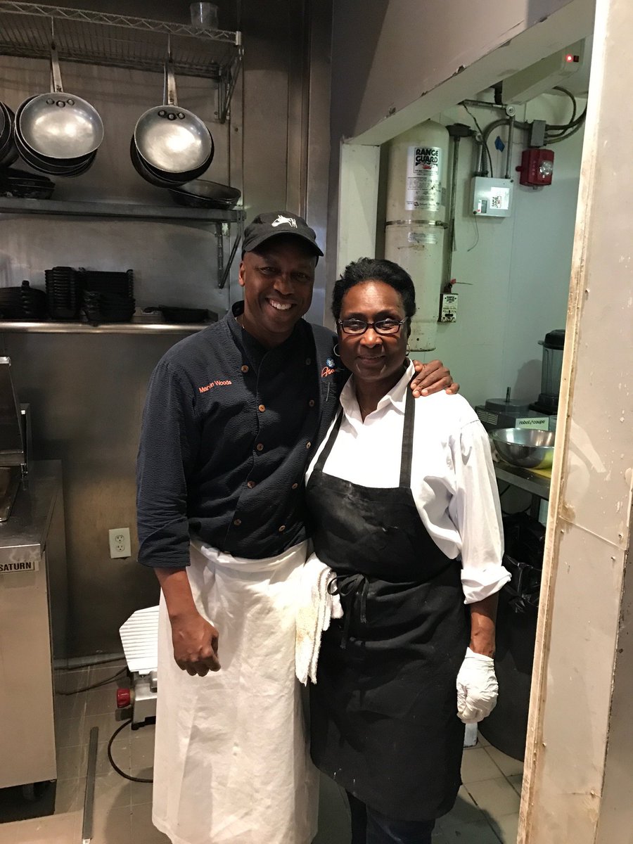 2 #allstars  preparing #lunch @chefmarvinwoods and @GullahCuisine  #chseats #KingStreet #craftcocktails #bourbonbar open at 11.