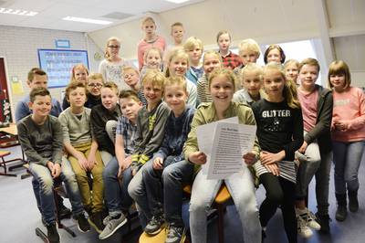 Floortje van 10 uit Denekamp krijgt brief minister-president Rutte dlvr.it/NqgkD7