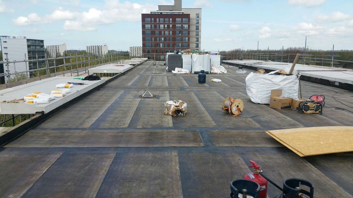 WitteveenDak's tweet photo. (Breehorn A'dam)
Volgende dak voorzien van Unidek Wédé Black Pearl en Wedeflex D4.
@DijkstraDraisma https://t.co/8xgRsLQTcn