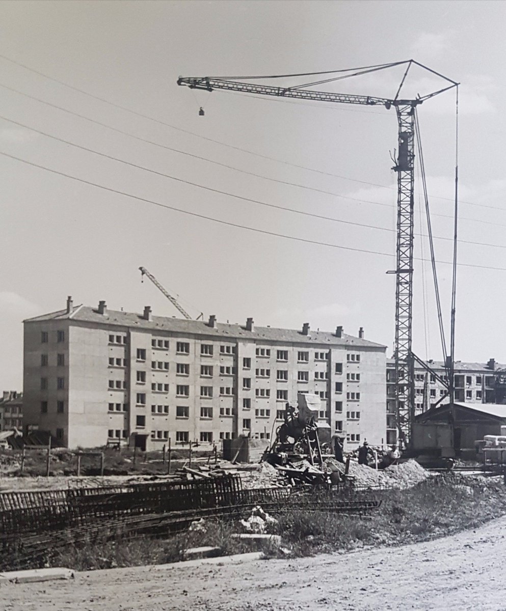 [Séries photos] Logement en construction à Viry-Châtillon (91). Année 1957 goo.gl/whkN0M #3F #vendrediarchives #logementsocial