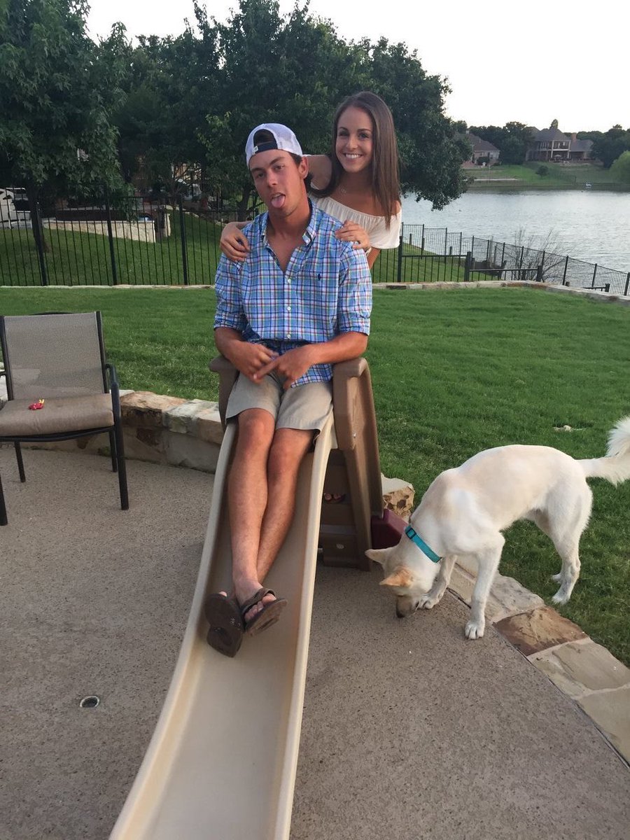 paulina_bracker's tweet image. happy birthday to my bff4l!!! hope you're having a fab day, love &amp;amp; miss u diz #wheninrome #ripscooby