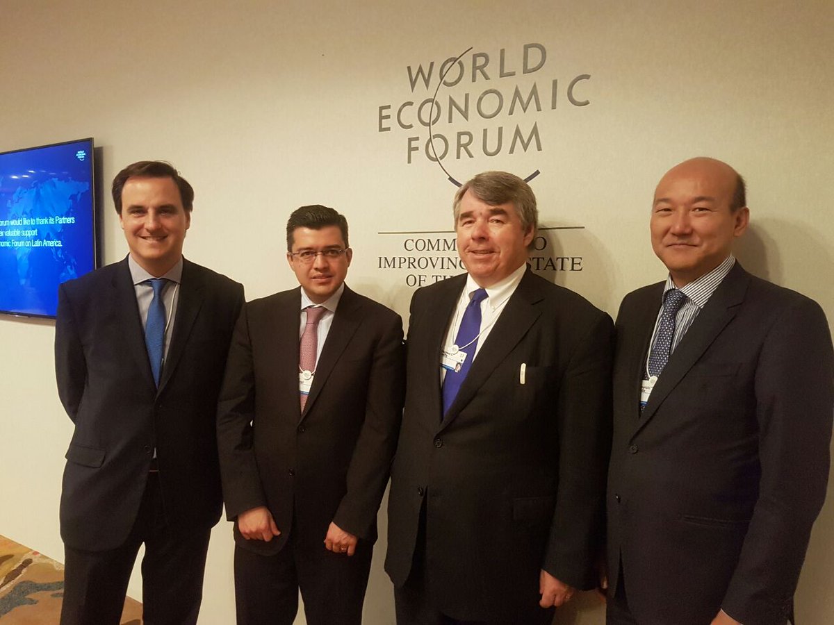 #WEFLATAM #la17 KPMG Delegates: Mariano Sánchez, Victor Esquivel, Stephen Beatty y Mauricio Endo <a href="/KPMGBrasil/">KPMG Brasil</a> <a href="/KPMGMexico/">KPMG México</a> <a href="/stephencbeatty/">Stephen</a>