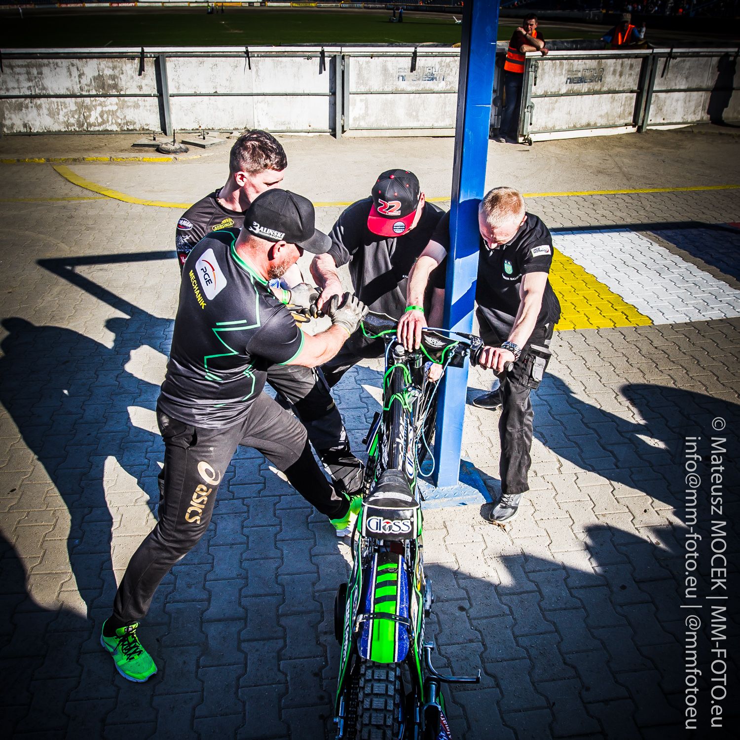 Mateusz MOCEK on Twitter "When your motor bike is curved ;) speedway