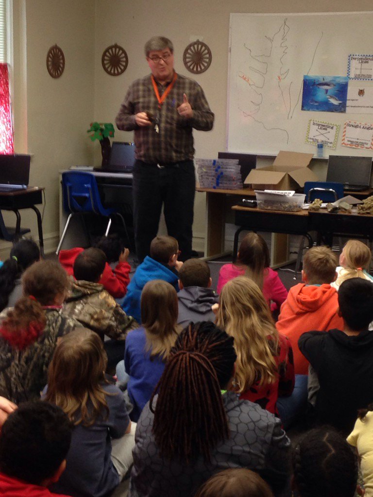 Ajordan04's tweet photo. Shark Tooth Hunter sharing his passion with students at KQES. Local talent makes a big impact. https://t.co/Yvn94ZlnL7