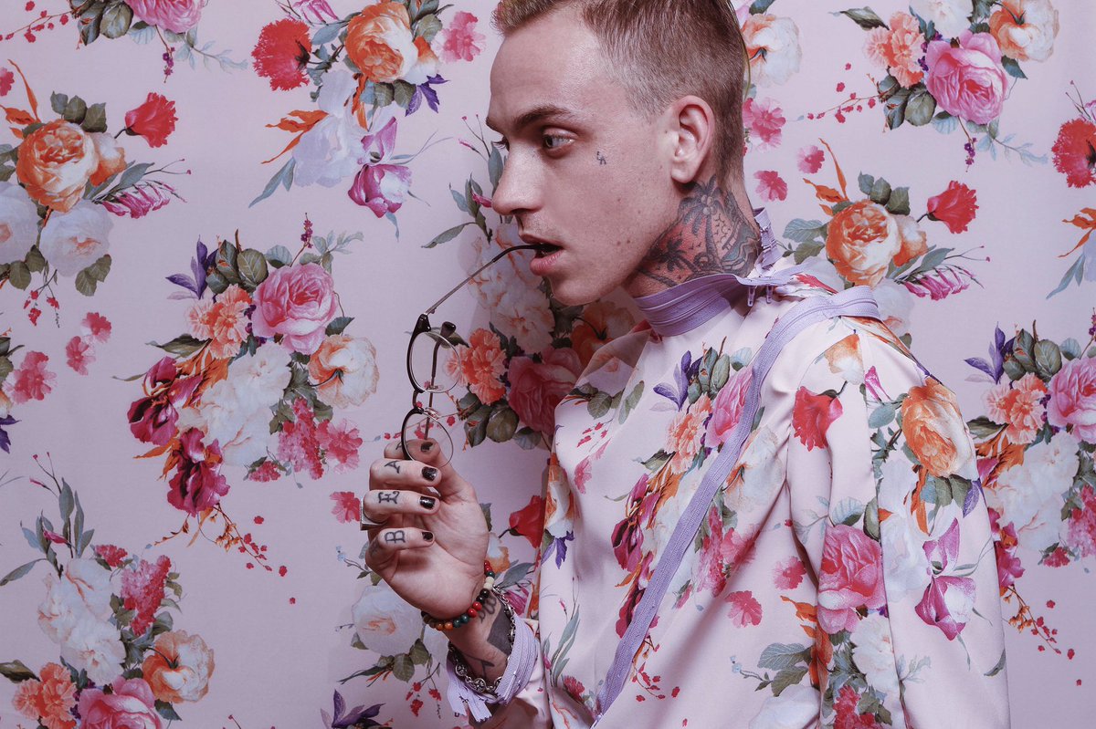 iamblackbear's tweet photo. pre order digital druglord now

https://t.co/q7KfAdnfXJ https://t.co/HRXCU59u0s