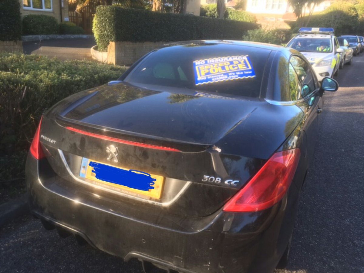 DorsetNoExcuse's tweet photo. #dragooned. Another high risk target arrested for drug driving, vehicle seized no insurance also @paulbennettMIB https://t.co/wkYpELBnp1