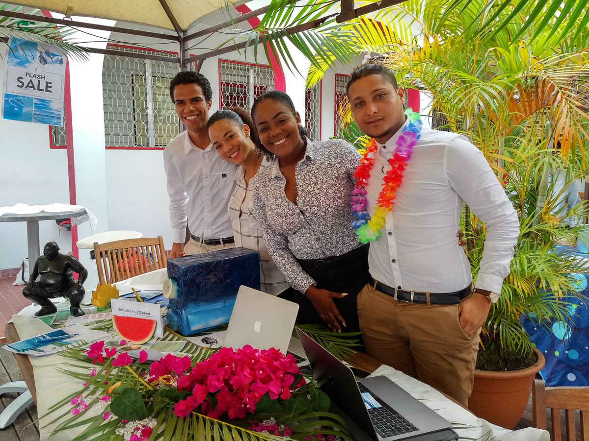 EGC972's tweet photo. En ce moment Jeu d'entreprise avec #Optigest à #EGC #Martinique. https://t.co/nTEudBqkGV