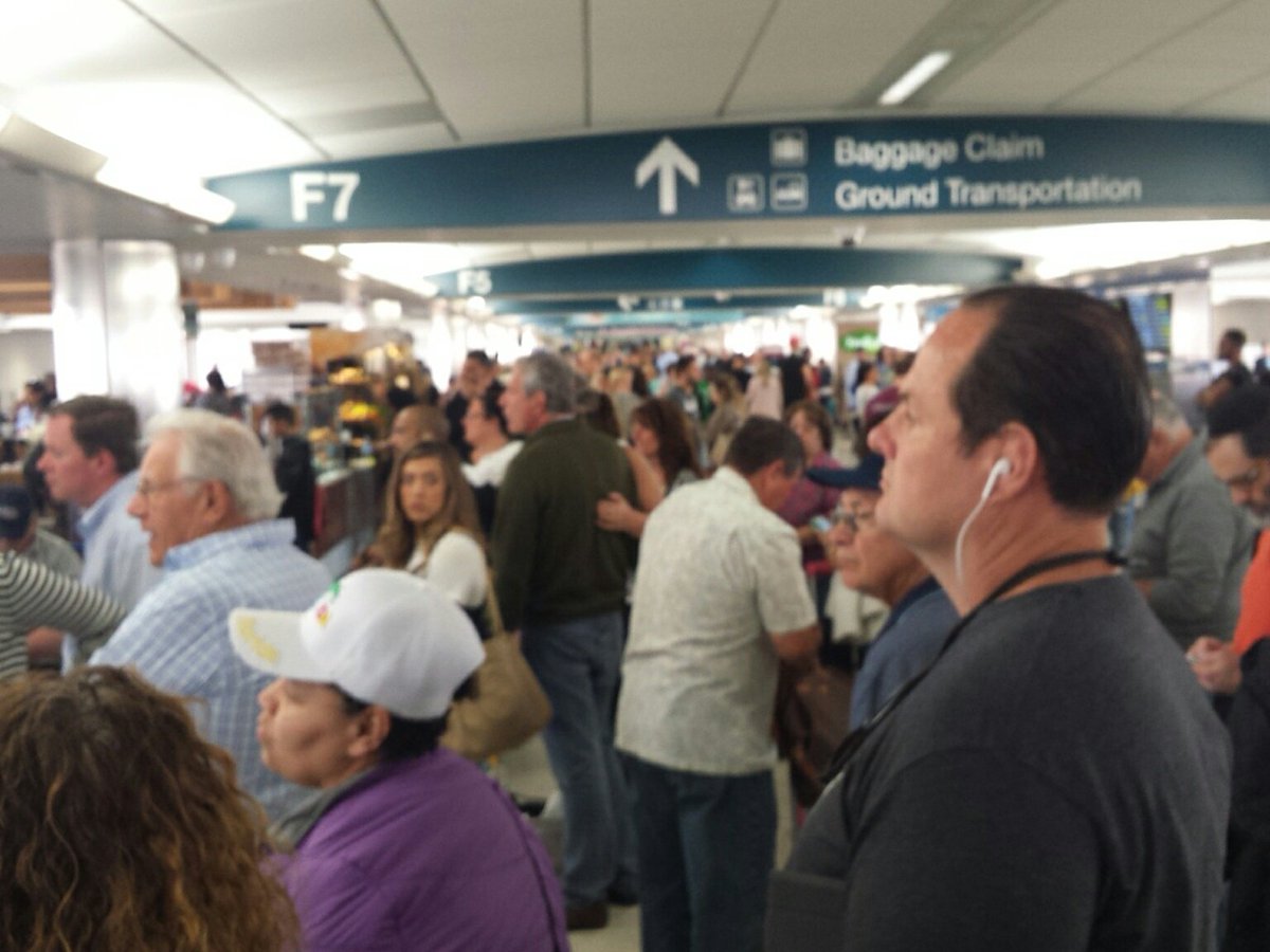 jimmcconnell's tweet photo. Delayed flight due to missing crew, in flight maint, 'new excuse here'.. #JetblueSux https://t.co/zENk8JMg3a