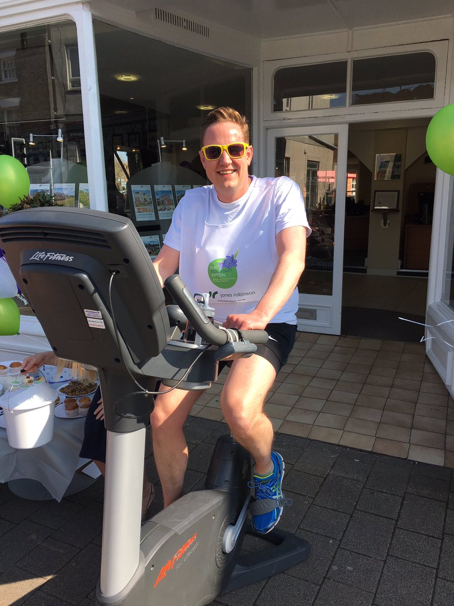 PaulBroomham's tweet photo. Smashing the 24 hour static cycle! @NewburyAgent #TeamJR @RosemaryAppeal https://t.co/tbx8wtX1VU