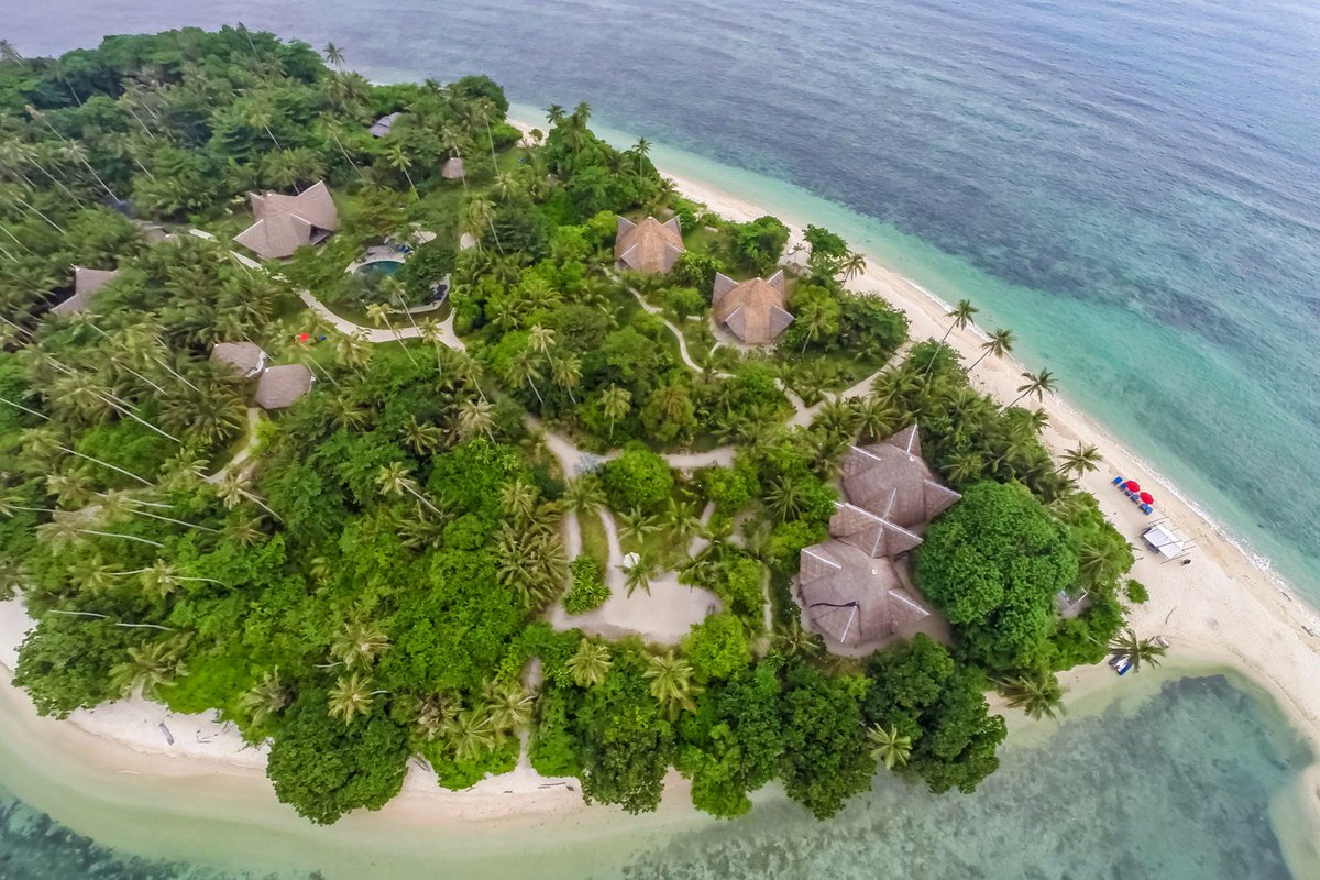 INDONESIAinLOVE's tweet photo. Pulau Nikoi di Bintan, Kep Riau dinobatkan sebagai 'The Best Private Island' versi Conde Nast Traveller https://t.co/bHem40TMed