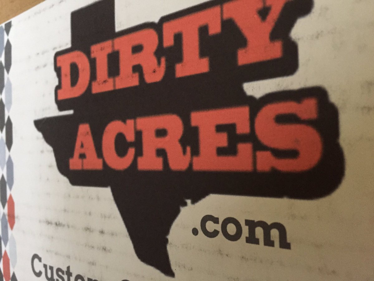 NeerGirl's tweet photo. ๐ what just arrived @CoachesJeepCrew @CovertZack @JPExtremelive #dirtyacres #installingNOW @KochGabi @jrhkoch8819 #itsperfect https://t.co/TC69Exsyue