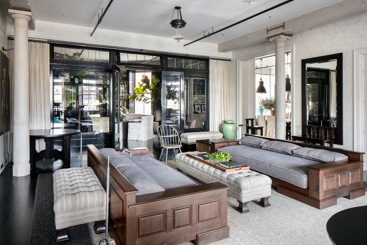jamiehansonre's tweet photo. What do you think of these celebrity homes? https://t.co/fwf0vofgpo https://t.co/XlIRQ2mDct