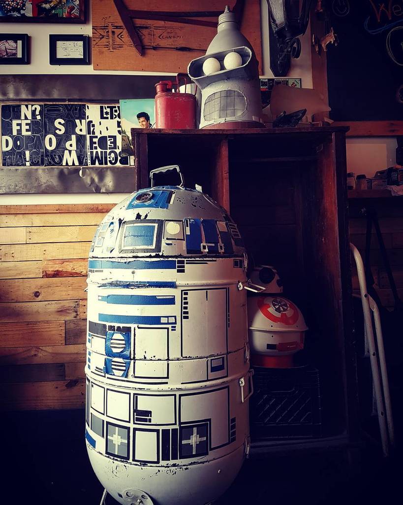 Greenwood_BBQ's tweet photo. #r2bbq and #bbq8 await your arrival. It's Friday and we are open for lunch!
#montrealsmokedmeatfriday #thesearethe… https://t.co/0Glh4lz7tS) https://t.co/SiSQiIjCM3