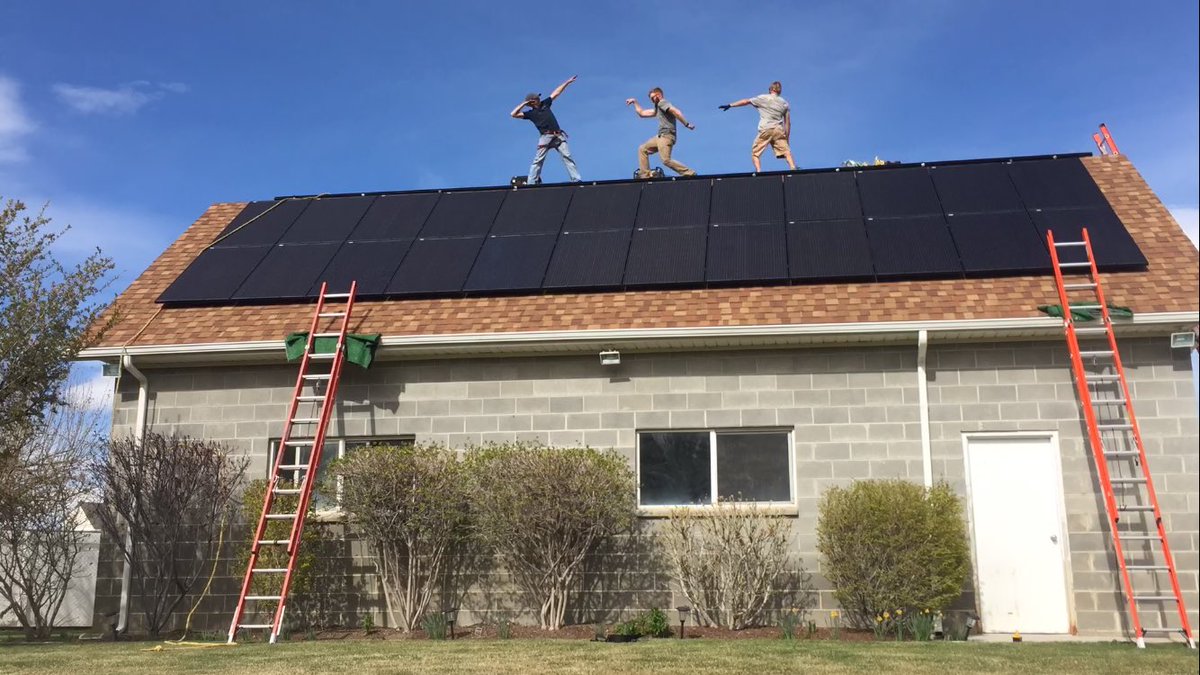 CEsolar_com's tweet image. Coolest guys in Solar? Possibly... #solarenergy #utahrocks #dapping