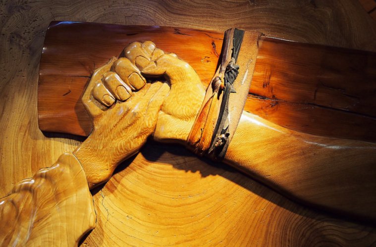 HarvardIchthus's tweet photo. Suffering for the Sake of Love: If we truly desire to follow Jesus, then we must follow him all the way to the Cross
https://t.co/hq9Da8Z6Hb https://t.co/DQLUoKssKq