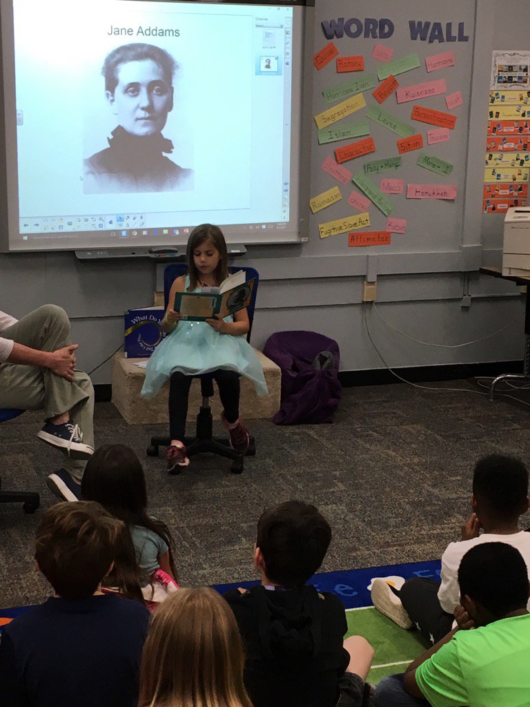 BooneBobcats's tweet photo. 3rd Gr class learning about Jane Adams, with help from Riley (and Ms. Bins). https://t.co/TTOxSdFPIm