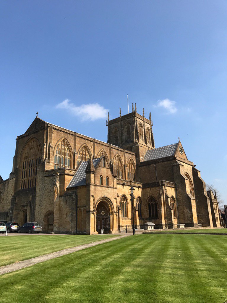 Sherborne Abbey tweet media