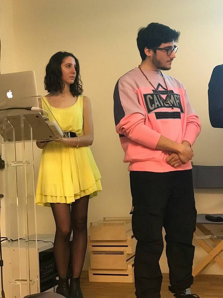 isabellastoppa's tweet photo. Ieri al circolo #pallacorda abbiamo parlato di #cittàmetropolitana
#partitodemocratico #primaD #pdmilano https://t.co/wMjwQwkdVG