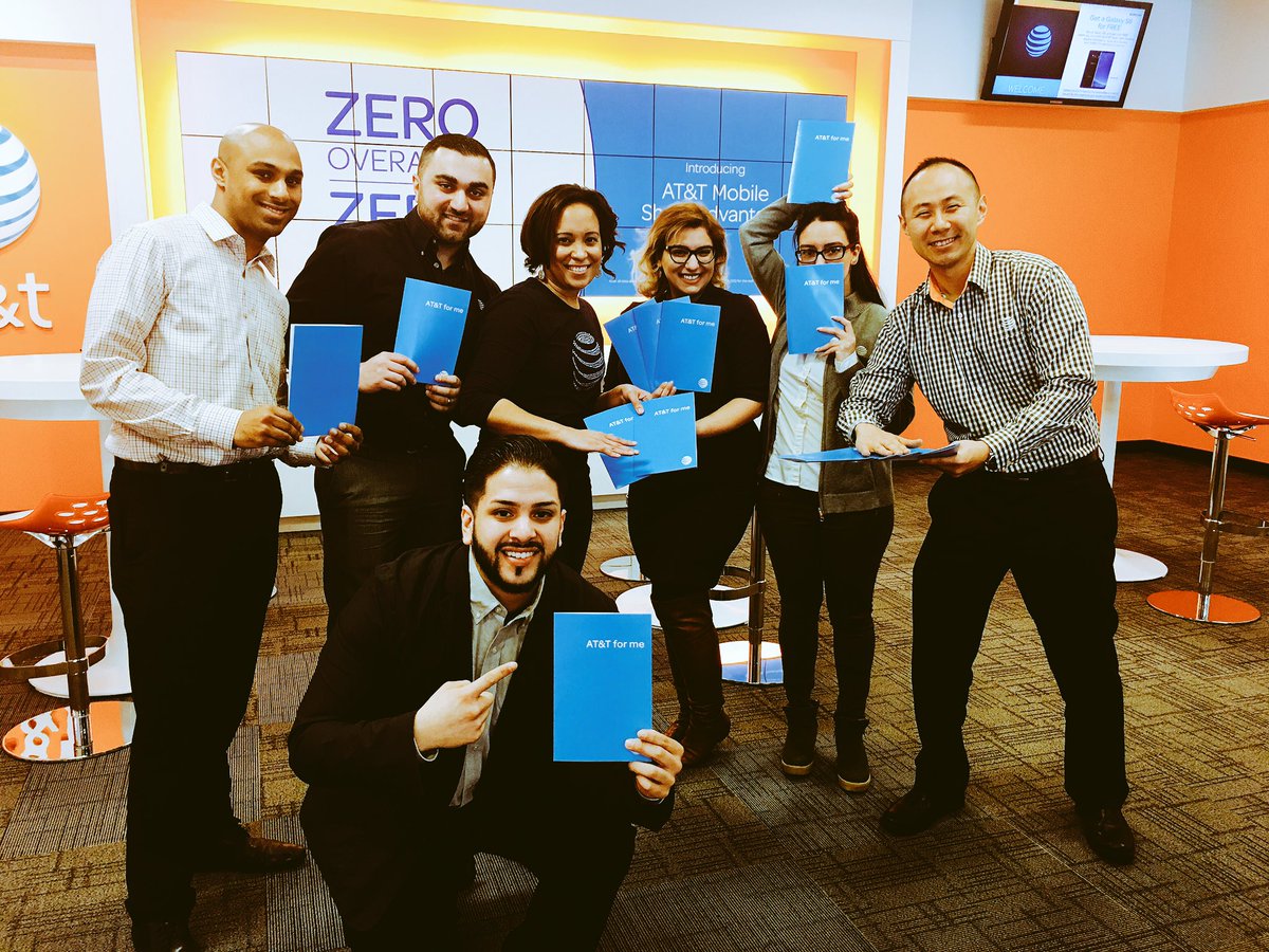SandyDakak's tweet photo. 30 Day Brigade Day 2! Triangle Junction is committed to owning the customer experience, flawlessly! #TeamBQexperience #OneNYNJ #TeamBQlife ! https://t.co/QbPYziSTzr