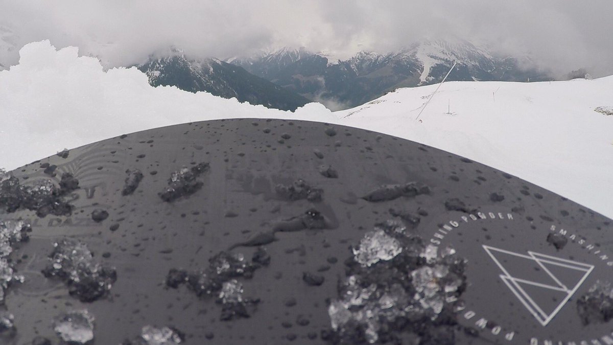 Views! #smashingpowder #smashingpowderclothing #snow #snowboarding #snowboard #snowday #snowboarder #snowsports #snowboardlife #ski #skiing